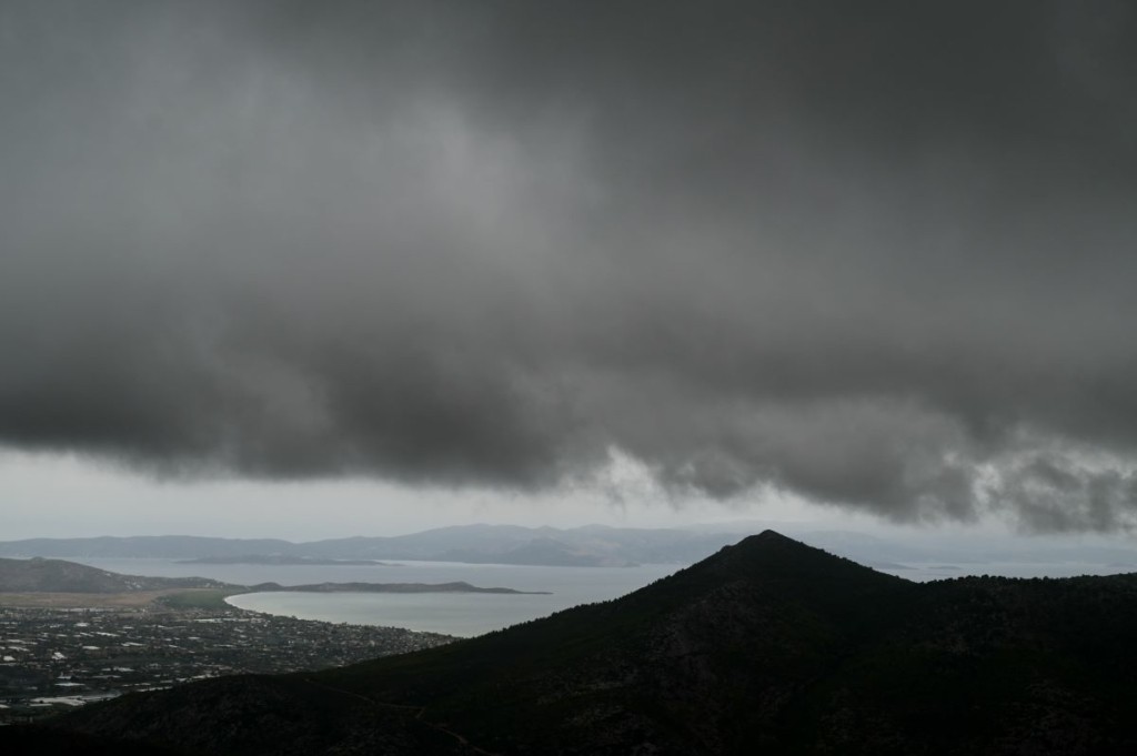 Δείχνει τα “δόντια” της και τη Δευτέρα η κακοκαιρία “EVA” – Ποιες περιοχές θα βρεθούν στο “επίκεντρο”