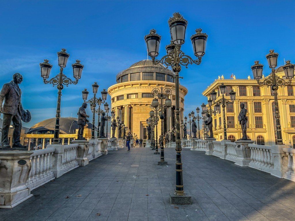 Η Βόρεια Μακεδονία έδωσε υπηκοότητα σε Ουκρανό ολιχάργη ως εξέχων αθλητή ιππασίας