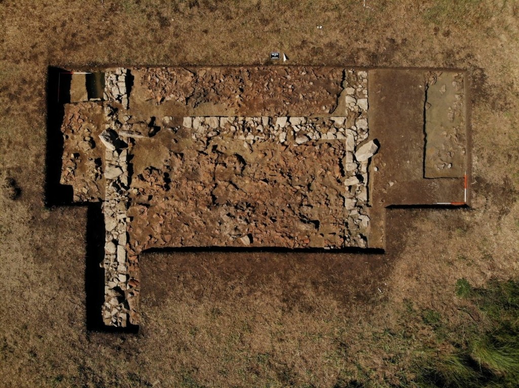 Απίστευτη ανακάλυψη στο Κλειδί Σαμικού – Βρέθηκε ο περίφημος ναός του Ποσειδώνα; (pics)