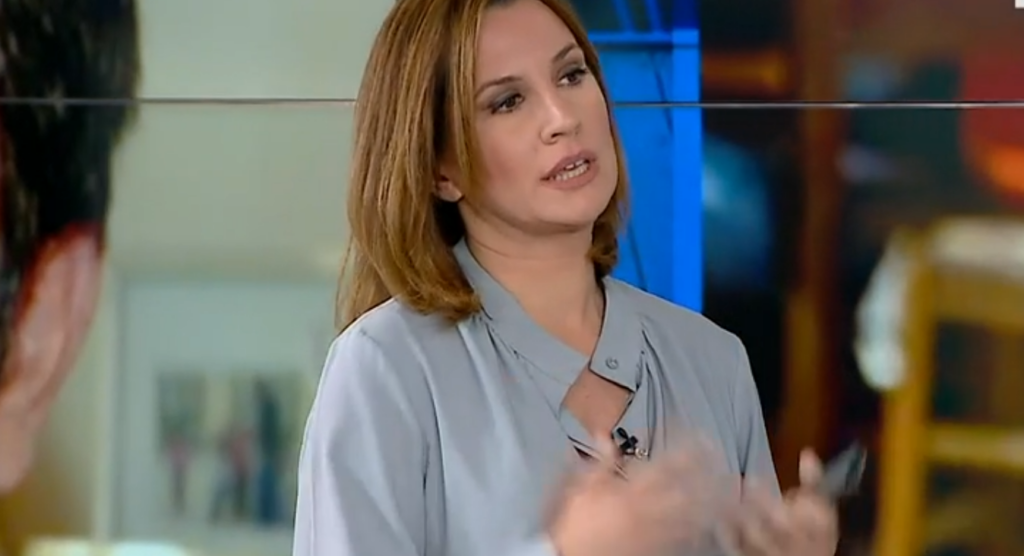 Η Νίκη Λυμπεράκη ξεκαθαρίζει τη θέση της για τη συνέντευξη με τον πατέρα Αντώνιο – “Δεν υπήρχε ούτε υπόνοια” (vid)
