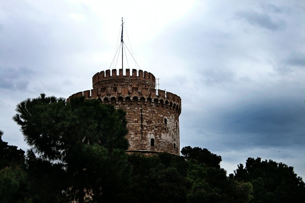 Ανησυχία στη Θεσσαλονίκη – Για ποιο λόγο ήχησαν πολεμικές σειρήνες (vid)