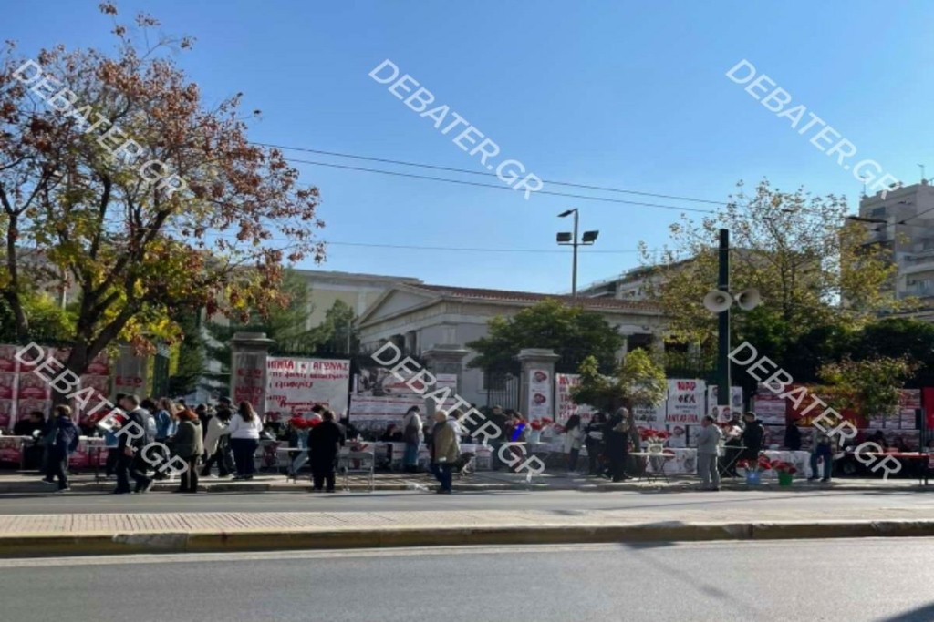Άνοιξαν οι πύλες του Πολυτεχνείου για τον εορτασμό της 49ης επετείου – Επί ποδός πάνω από 5.000 αστυνομικοί