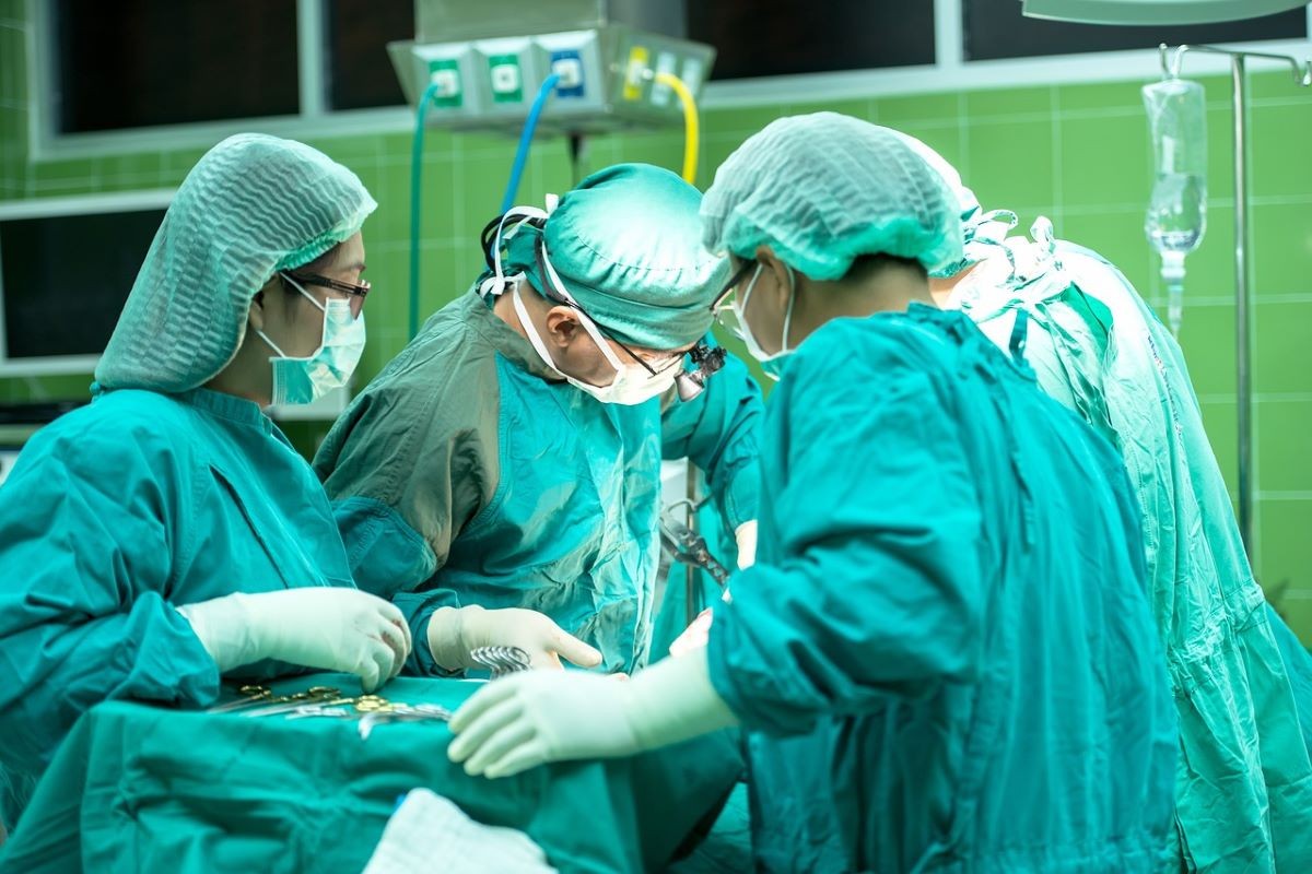 Βρετανίδα παραλίγο να πεθάνει μετά από επέμβαση – “Το δέρμα μου είναι νεκρό” (pics)