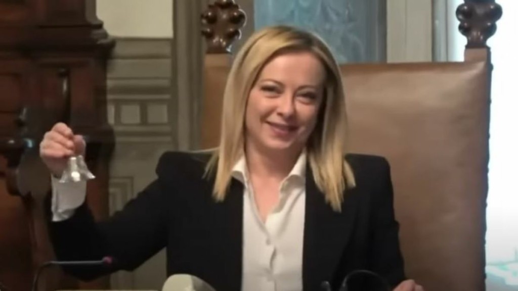 Τα είπανε αλλά δεν τα βρήκανε Μελόνι – Μακρόν – “Σε κάποια θα συμφωνήσουμε και σε άλλα θα τσακωθούμε”