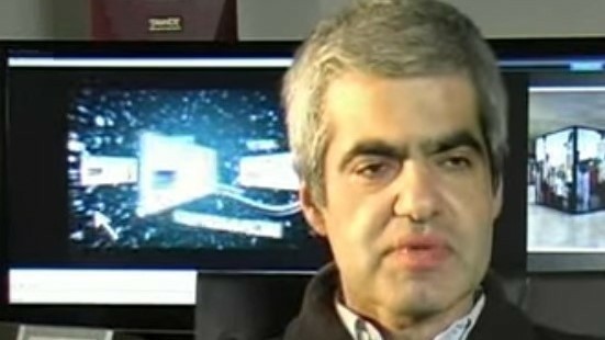 Προφυλακίστηκε ο συγγραφέας Βασίλης Παπαθεοδώρου – Είχε περισσότερα από 100 βίντεο παιδικής πορνογραφίας!