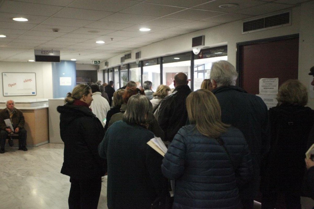 “Παγώνουν” για 12 μήνες τα επιτόκια των οφειλών σε ρύθμιση προς ασφαλιστικά ταμεία – “Ανάσα” στους επιχειρηματίες
