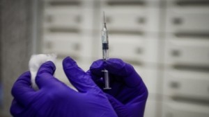 Υπουργείο Υγείας: Εμβόλια γρίπης, κορονοϊού και RSV στα παιδιά