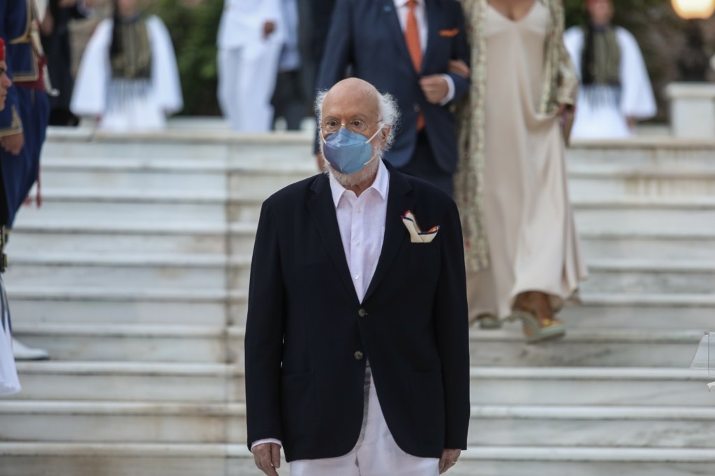 Θετικός στον κορονοϊό ο Διονύσης Σαββόπουλος – Αναβάλλονται οι συναυλίες του