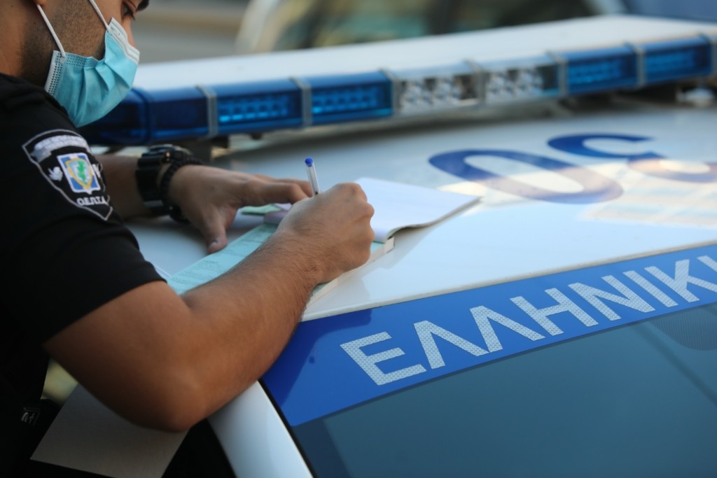 Εκατοντάδες περιπτώσεις μεθυσμένων οδηγών την περίοδο των Χριστουγέννων – Τι βρήκε η Τροχαία