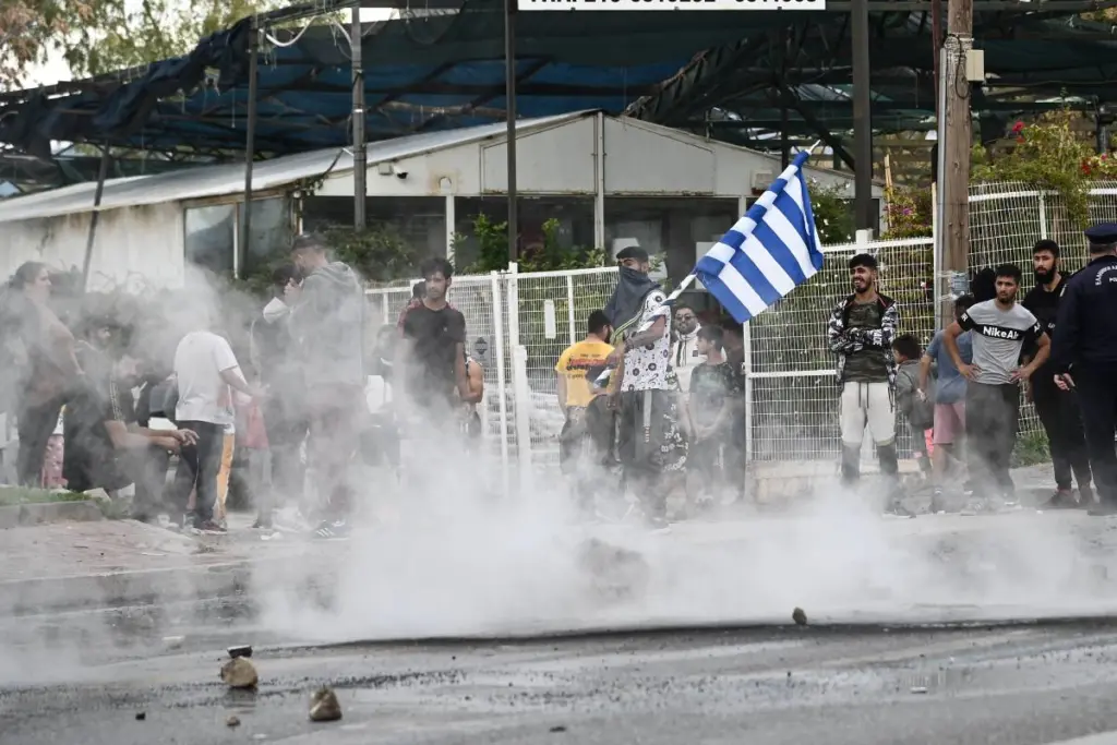 Εξιτήριο για τον διοικητή της ΟΠΚΕ – Τον είχαν πυροβολήσει Ρομά στο Μενίδι