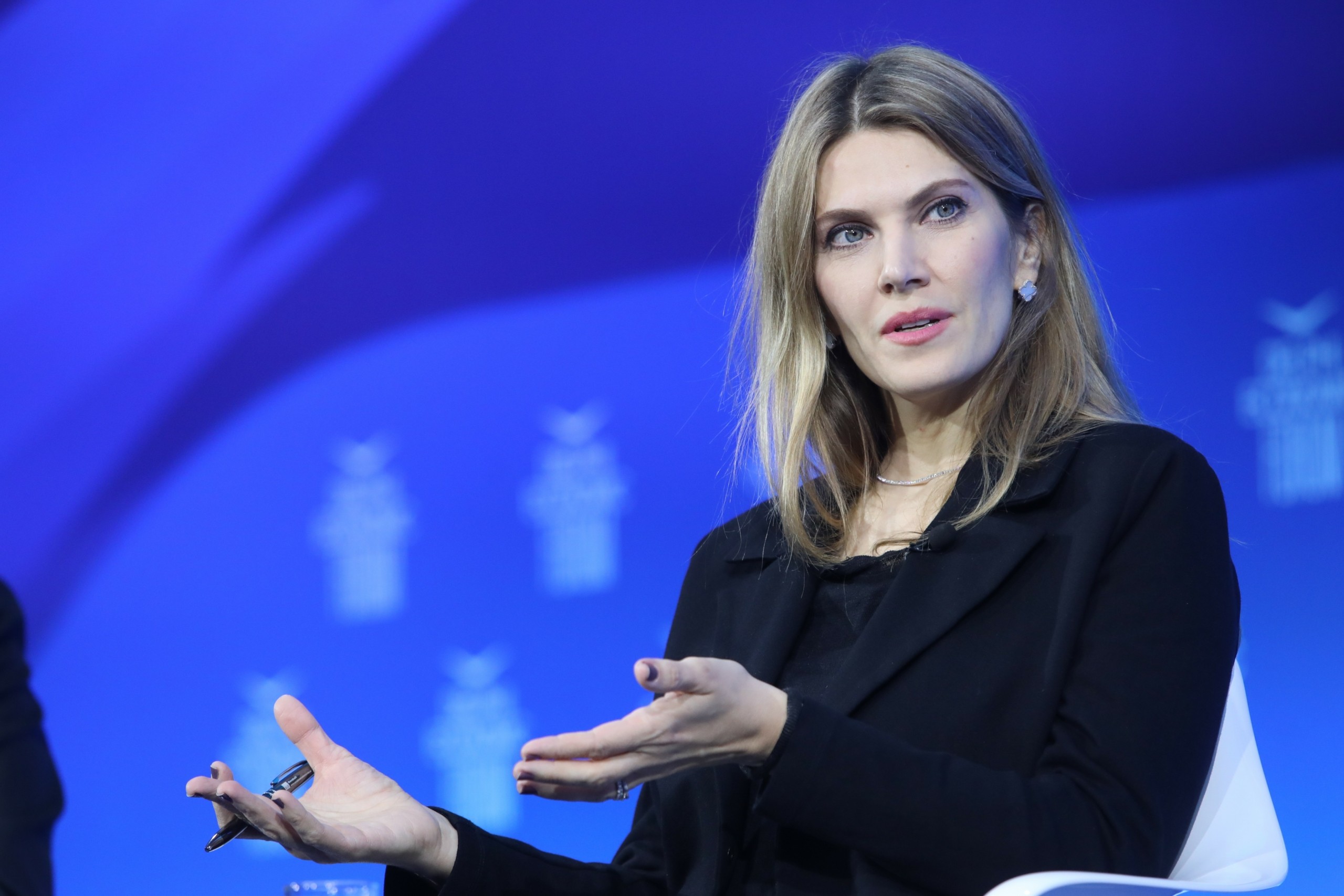 “Σπάει” τη σιωπή της η Εύα Καϊλή για τα χρήματα που βρέθηκαν – “Είναι του συντρόφου μου” – Έδωσε Μετσόλα και Μπορέλ για το Κατάρ (vid)