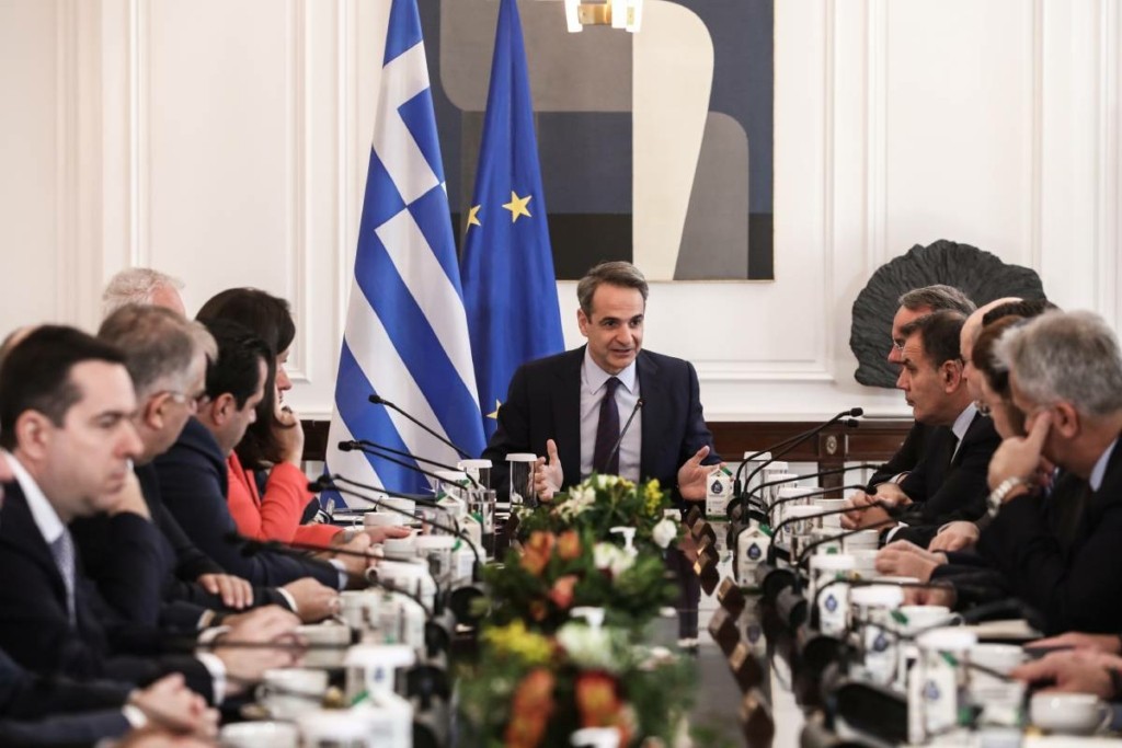 Μητσοτάκης στο Υπουργικό – “Το Market Pass ενόχλησε τους αριστερούς του χαβιαριού – Δεν είναι προεκλογικό αντίδωρο”