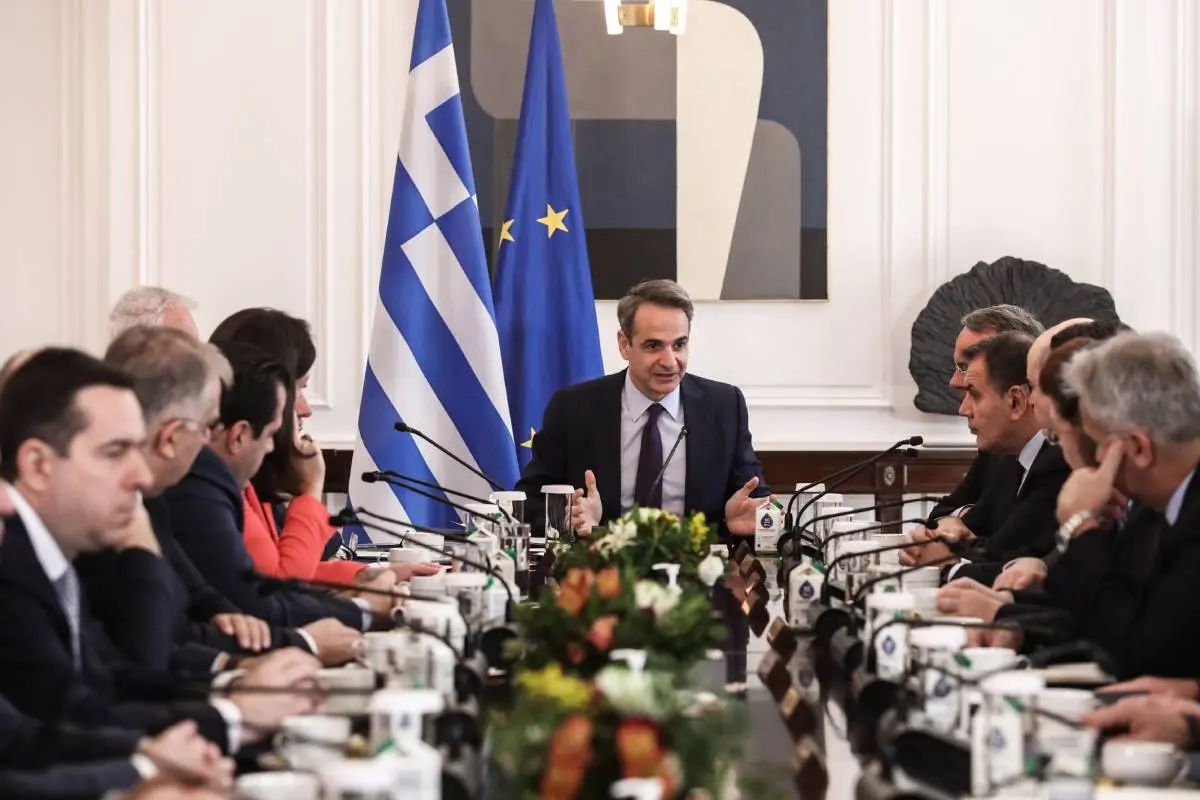 Μητσοτάκης στο Υπουργικό – “Το Market Pass ενόχλησε τους αριστερούς του χαβιαριού – Δεν είναι προεκλογικό αντίδωρο”