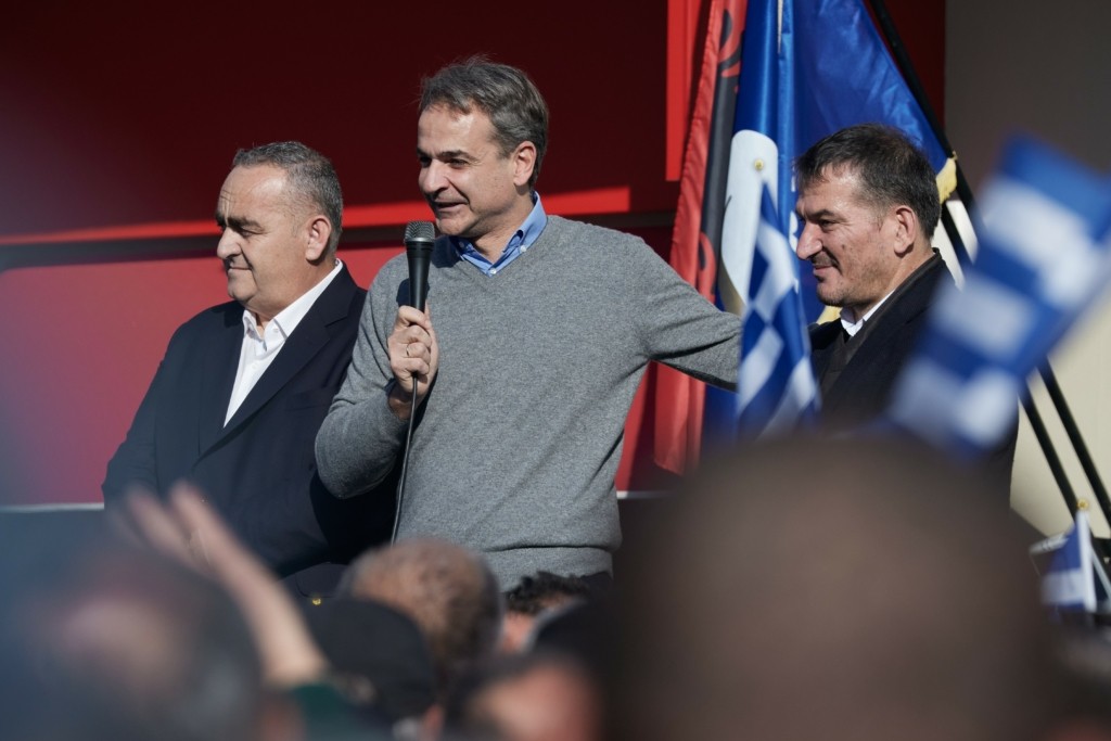 Συγκινημένος ο Πύρρος Δήμος με την επίσκεψη του Μητσοτάκη στη Χειμάρρα – “Θα ερχόμουν από την άλλη άκρη του κόσμου” (vids)
