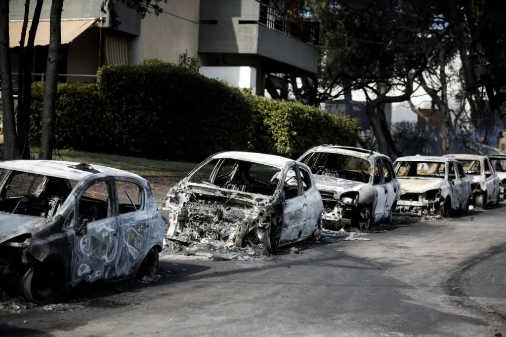 Ανατριχιαστικές μαρτυρίες στη δίκη για το Μάτι – “Υπήρχαν καμένοι που κολυμπούσαν για να σωθούν”