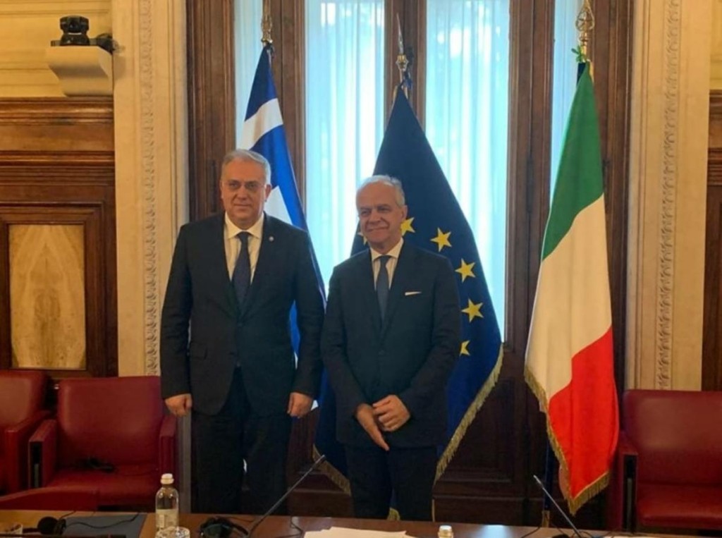 Συνάντηση Θεοδωρικάκου με τον Ιταλό ομόλογό του στη Ρώμη – Τι συζήτησαν