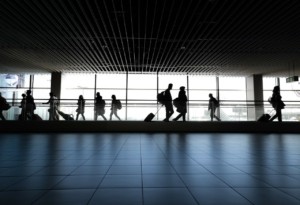 Το αεροδρόμιο των Βρυξελλών ζητεί από τις αεροπορικές εταιρίες να ακυρώσουν το 50% των πτήσεων που αναχωρούν την Κυριακή
