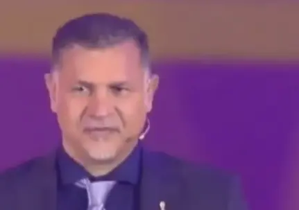 Απαγόρευσαν στην οικογένεια του Αλί Νταεΐ να φύγει από την Τεχεράνη – Υποχρέωσαν το αεροπλάνο να γυρίσει πίσω