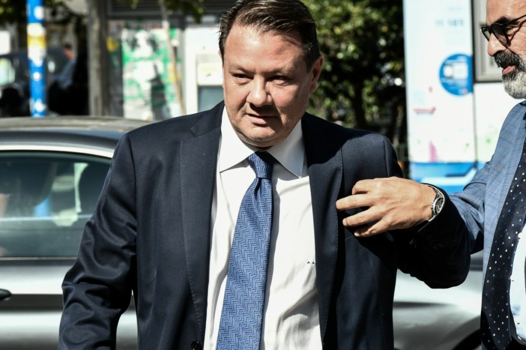 Ο Λύτρας ανέλαβε την οικογένεια του 16χρονου Κώστα Φραγκούλη – Κάνει λόγο για προσπάθεια συγκάλυψης του εγκλήματος
