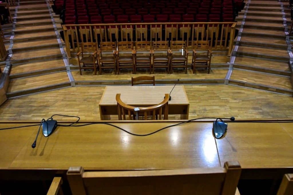 Ράγισε καρδιές 3χρονο αγοράκι σε δικαστήριο στην Κρήτη – Δικάζονται οι γονείς του για ενδοοικογενειακή βία