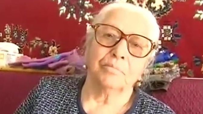 Θλίψη στη Θεσσαλονίκη – Πέθανε η γιαγιά με τα τερλίκια (vids)