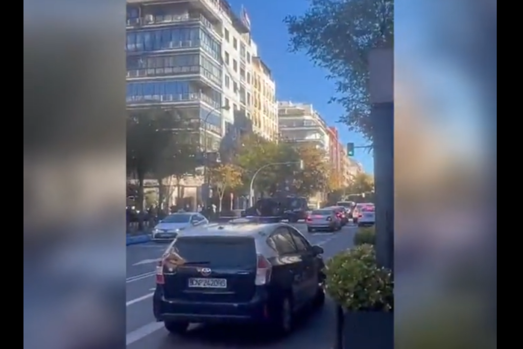 Επιστολή – βόμβα και στην πρεσβεία των ΗΠΑ στη Μαδρίτη – Η έκτη μέσα σε λίγες μέρες (vid)