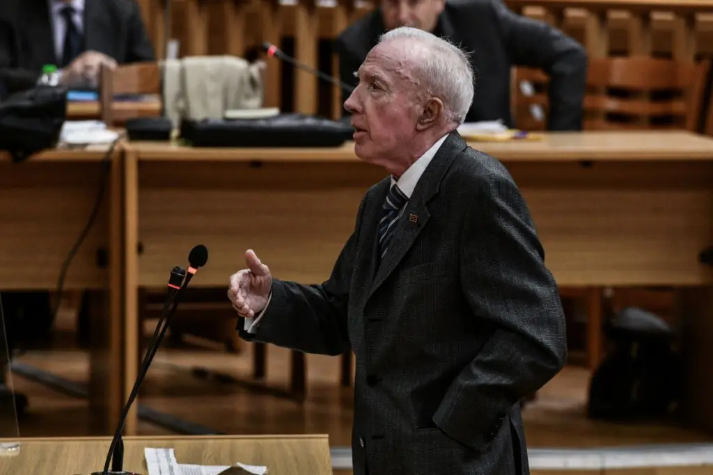 Παραλήρημα Πλεύρη στη δίκη της Χρυσής Αυγής – “Είμαι ακροδεξιός, χουντικός, φασίστας και ναζί”