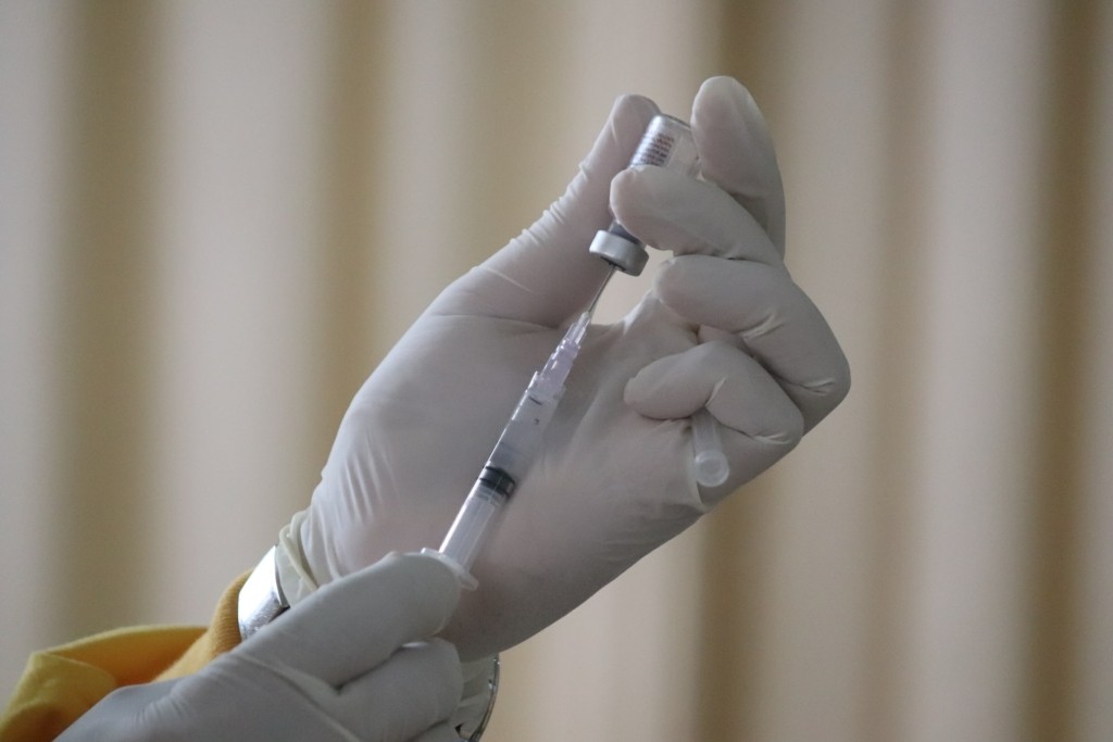 Ελπιδοφόρο το αντικαρκινικό εμβόλιο της Moderna και της Merck – Μείωση 44% εμφάνισης μελανώματος