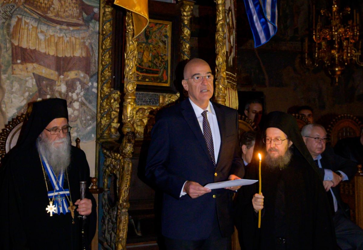 Ο Δένδιας στο Άγιο Όρος – “Η κιβωτός της Ορθοδοξίας είναι άξια κάθε στήριξης”