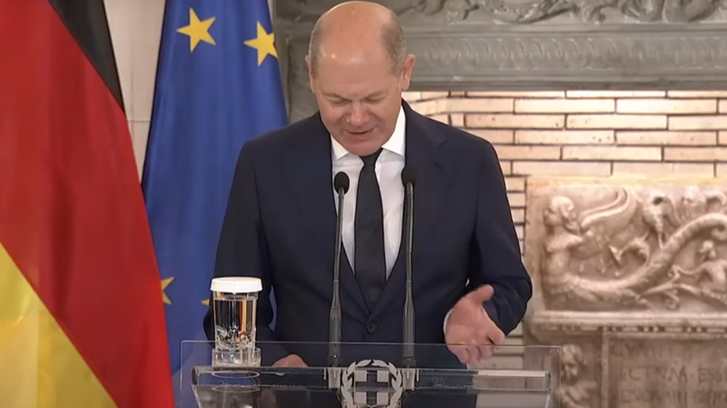 “Πλατφόρμα οικονομικής βοήθειας” για την Ουκρανία υποσχέθηκε ο Σολτς – “Ζητάμε από τον Πούτιν να σταματήσει τις παράλογες σφαγές”