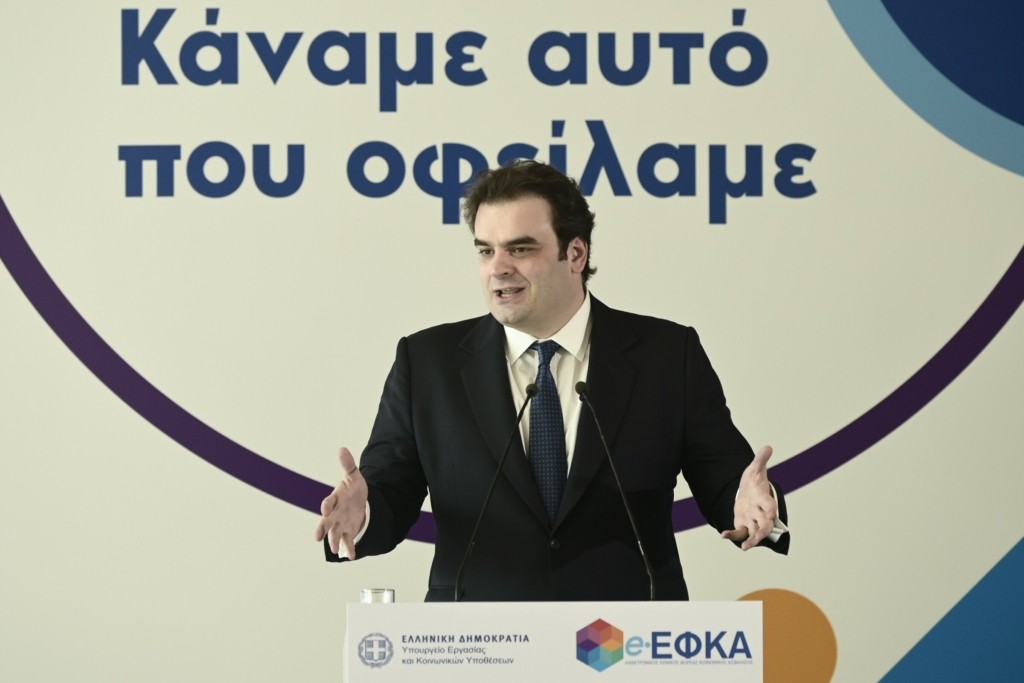 Πιερρακάκης : Ρεκόρ με περισσότερες από τρία εκατομμύρια φορολογικές δηλώσεις μέχρι τον Απρίλη