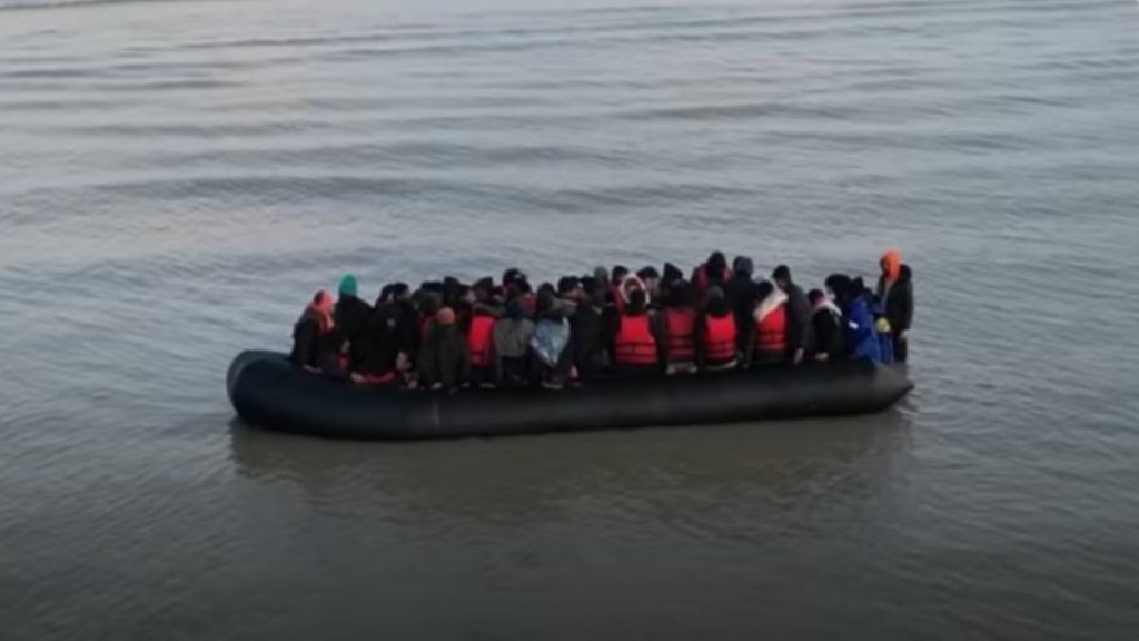 Τέλος οι Αλβανοί μετανάστες στη Βρετανία – “Δεν είναι σκληρό να θέλεις να κόψεις τη θηλιά εγκληματικών συμμοριών”