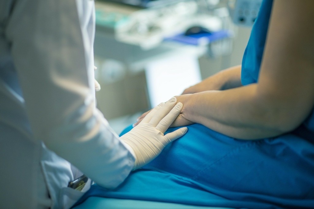 Γυναίκα με εγκαύματα 3ου βαθμού μετά από χρήση αποφρακτικού υγρού – “Θυμήθηκα την Παλιοσπύρου” (vid)
