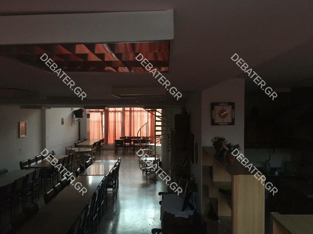 Αποκλειστικό DEBATER – Σε αυτό το καφενείο εμπνεύστηκε ο πατήρ Αντώνιος την “Κιβωτό του Κόσμου” (pics)