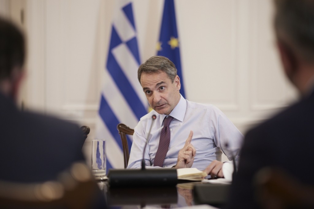 Συναγερμός και στην Ελλάδα για την “έκρηξη” κορονοϊού στην Κίνα – Έκτακτη σύσκεψη Μητσοτάκη – Πλεύρη