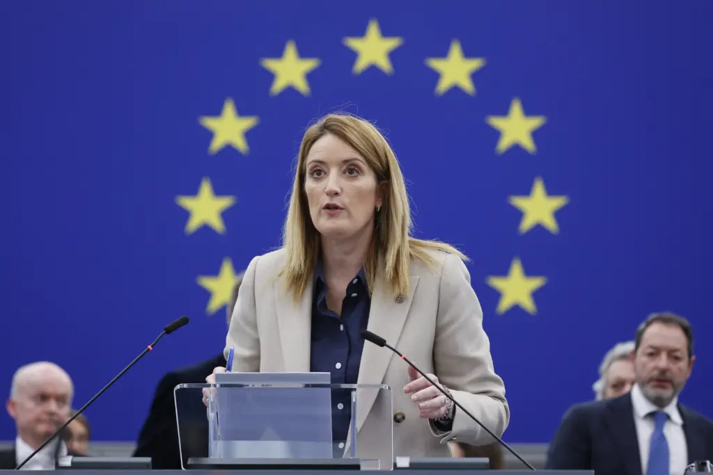Τα δώρα που “ξέχασε” να δηλώσει η Μέτσολα – Σαμπάνιες, φόρεμα, κασκόλ, λουκάνικα σοκολάτες