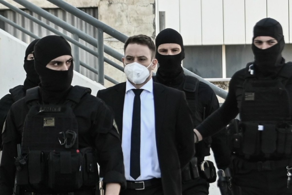 “Θυμωμένος” ο πατέρας της Κάρολαϊν με τους γονείς του Αναγνωστόπουλου – “Δε θέλω η Λυδία να έχει καμία σχέση μαζί τους” (vid)