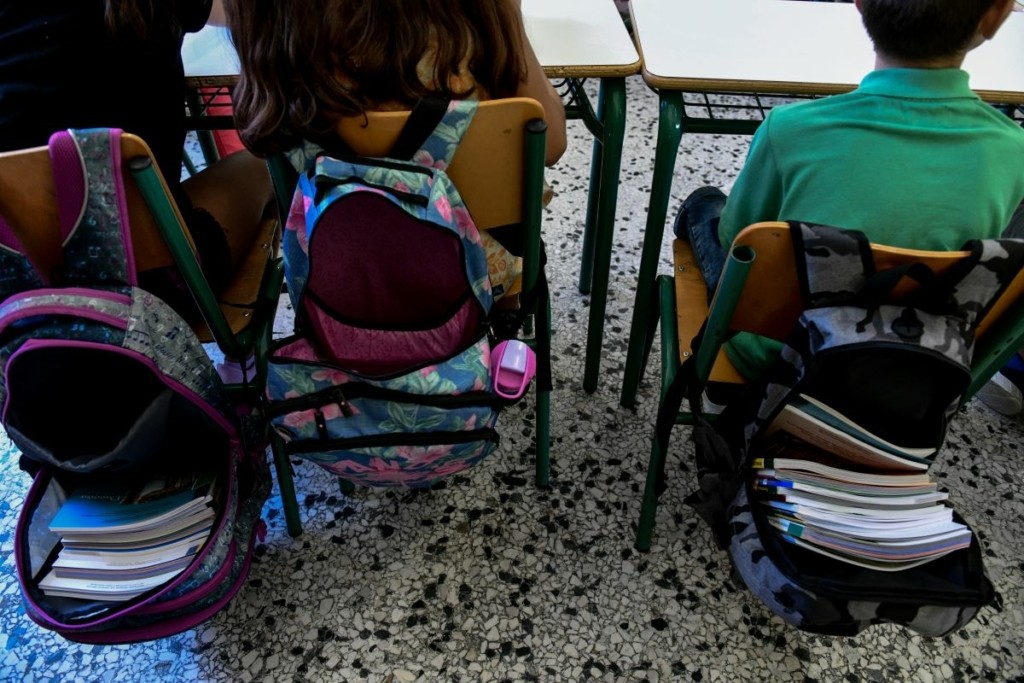 Οι ιώσεις των παιδιών ανησυχούν το υπουργείο Παιδείας – Τι αποκάλυψε η Ζέττα Μακρή