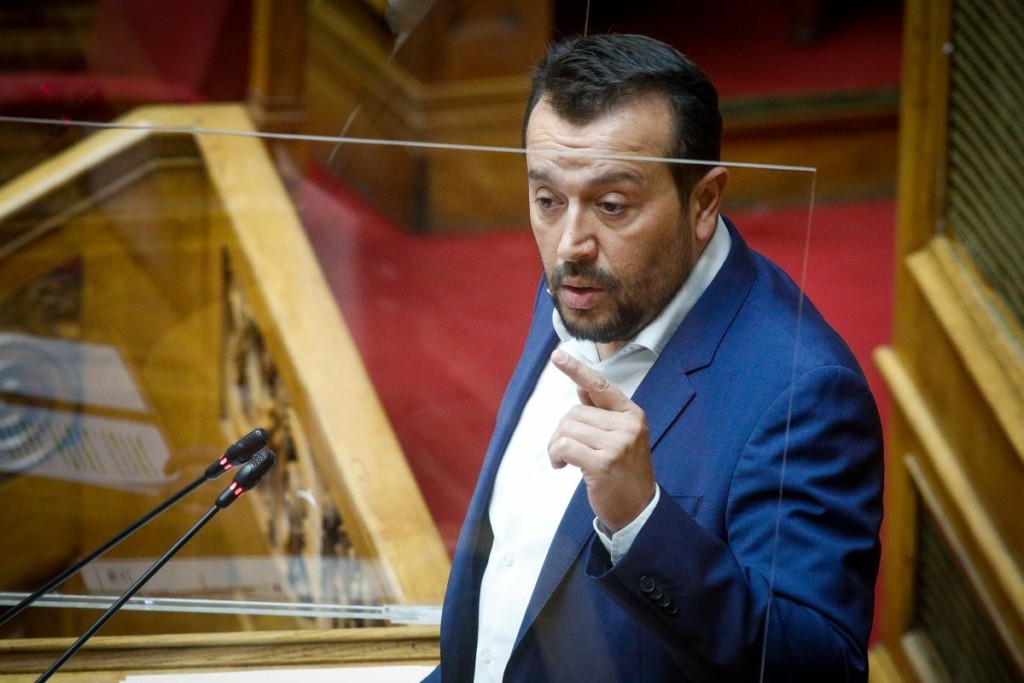Δεν θα παραστεί ο Παππάς στο Ειδικό Δικαστήριο – Οι δικηγόροι του ζήτησαν να κλητευθεί ο γιος του