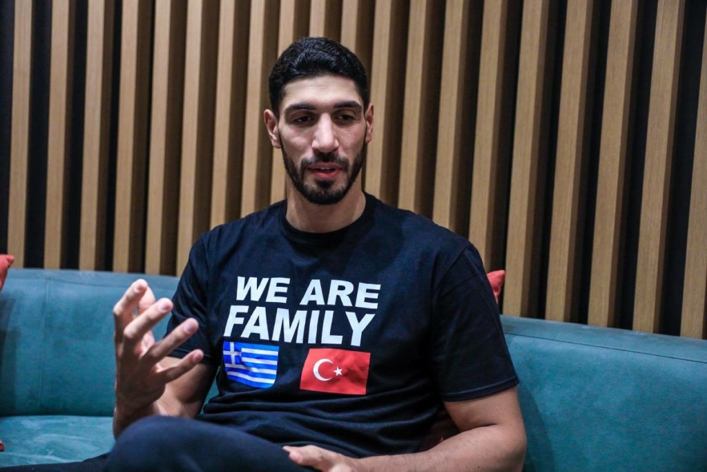 “Ο Ερντογάν θα επιτεθεί μια μέρα στην Ελλάδα” – Το μήνυμα του Καντέρ στον Κυριάκο Μητσοτάκη (vid)