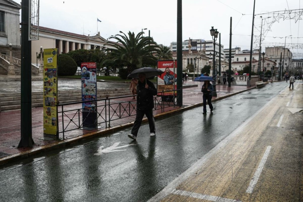 Καιρός αύριο: Καταιγίδες σε όλη τη χώρα και πτώση της θερμοκρασίας
