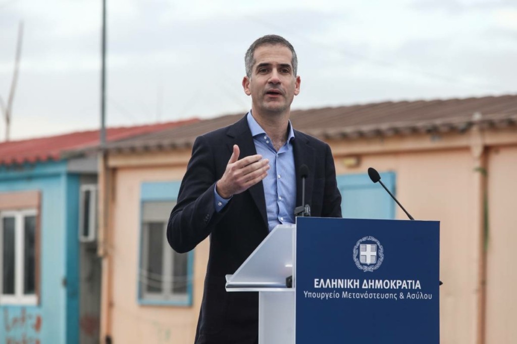 Οικογενειακά και σε πάρτι γενεθλίων ο Κώστας Μπακογιάννης μία μέρα πριν τον β’ γύρο των εκλογών