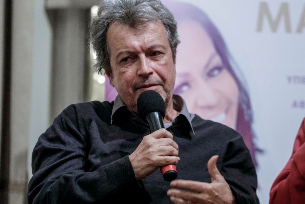 Ελεύθερος μετά τη σύλληψή του ο συγγραφέας Πέτρος Τατσόπουλος – Γιατί τον μήνυσε ο Φίλιππος Καμπούρης