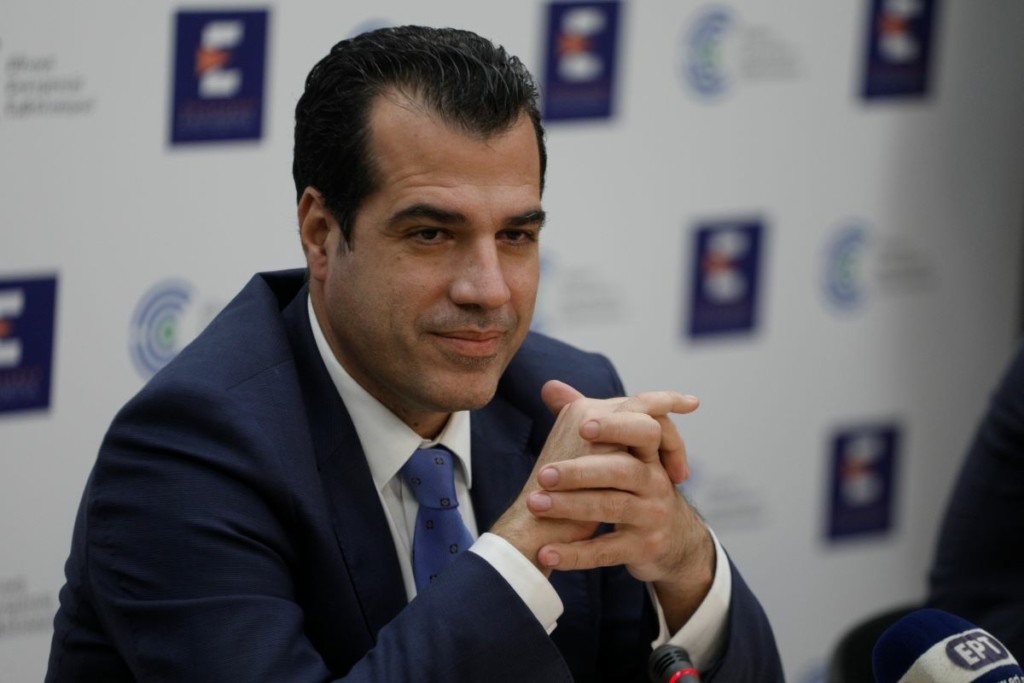 “Έχουμε επάρκεια στα φάρμακα” αναφέρει ο Θάνος Πλεύρης – Υπόσχεται ομαλοποίηση σε δέκα μέρες (vid)