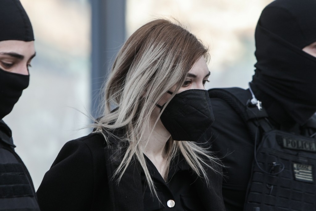 Προφυλακιστέα η Ρούλα Πισπιρίγκου για τους θανάτους Ίριδας και Μαλένας