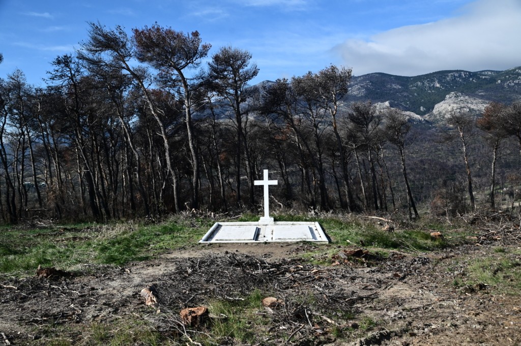 “Φρούριο” όλη η Αθήνα για την κηδεία του τέως βασιλιά Κωνσταντίνου – Drones και ελεύθεροι σκοπευτές – Περιμένουν ακόμα και πούλμαν στο προσκύνημα