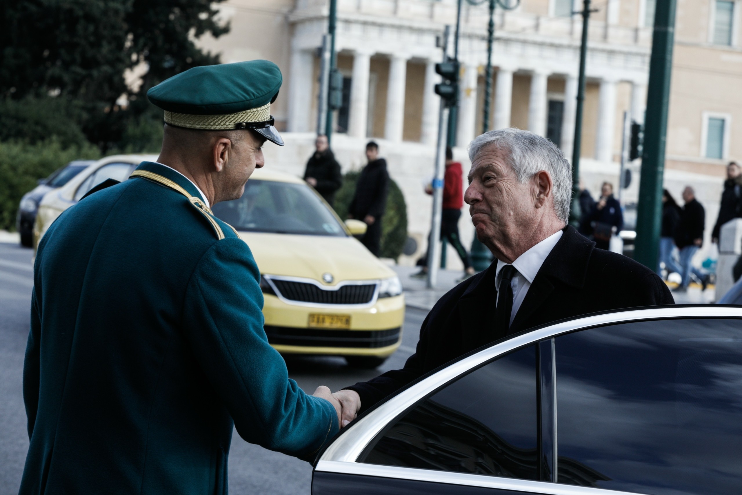 Στη “Μεγάλη Βρετανία” ο πρίγκιπας και η πριγκίπισσα της Σερβίας για την κηδεία του τέως βασιλιά Κωνσταντίνου (pics)