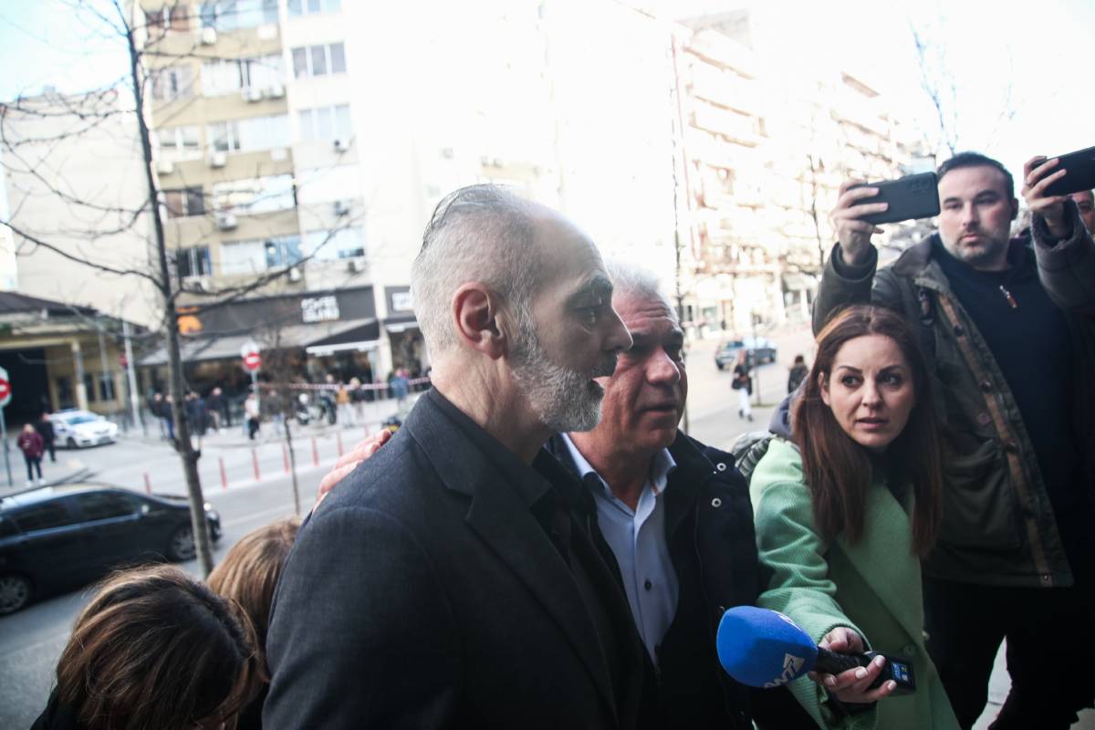 Συγκλόνισε ο πατέρας του Άλκη Καμπανού – “Θα προτιμούσα να πουν συγγνώμη μπροστά από το μνήμα του”