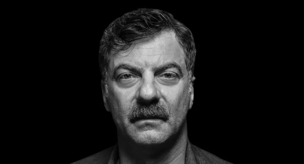 Στάθης Μαντζώρος – Το βιογραφικό, η ηλικία, η καταγωγή, η σύζυγος, τα παιδιά και οι σειρές “Άγριες Μέλισσες” και “Σασμός”