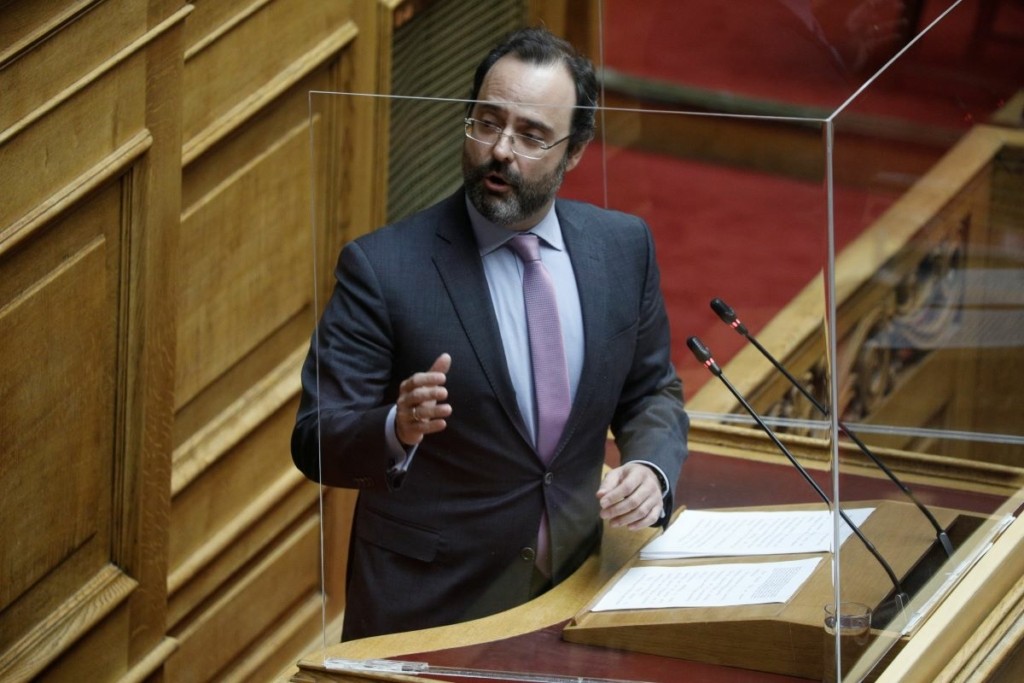 Έντονες αντιδράσεις για την δήλωση Μαραβέγια – “Πολιτικοί πίθηκοι ουρλιάζουν και νομίζουν ότι θα τους φοβηθούμε”
